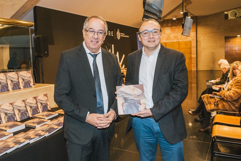 Del Ministerio de Cultura: ministro José Carlos Mahía y director general de Secretaría del Carlos Varela.