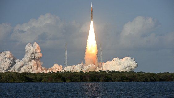 Despega la misión Artemis II de la NASA rumbo a la Luna, este miércoles 1 de abril.
