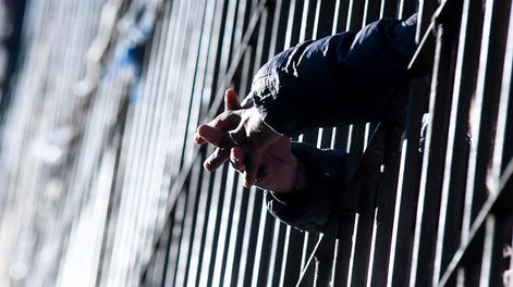 Búsqueda | Foto: Javier Calvelo / adhocFOTOS