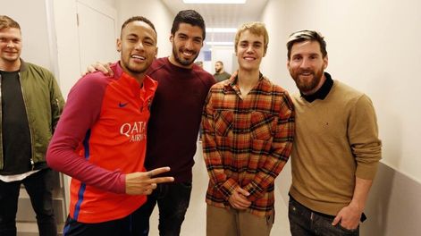 imagen de Justin Bieber entrenó en Barcelona y posó con el tridente