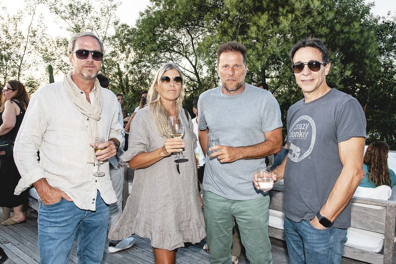 Alberto Martínez, Daniela Barrero, Alejandro Tinivelli y Alberto González