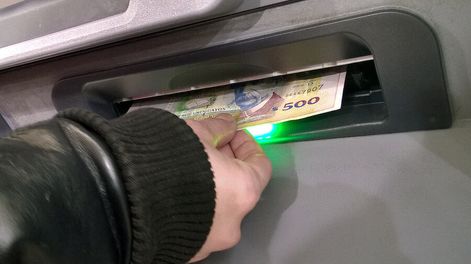 imagen de La pobreza “monetaria” se redujo más que la “multidimensional”