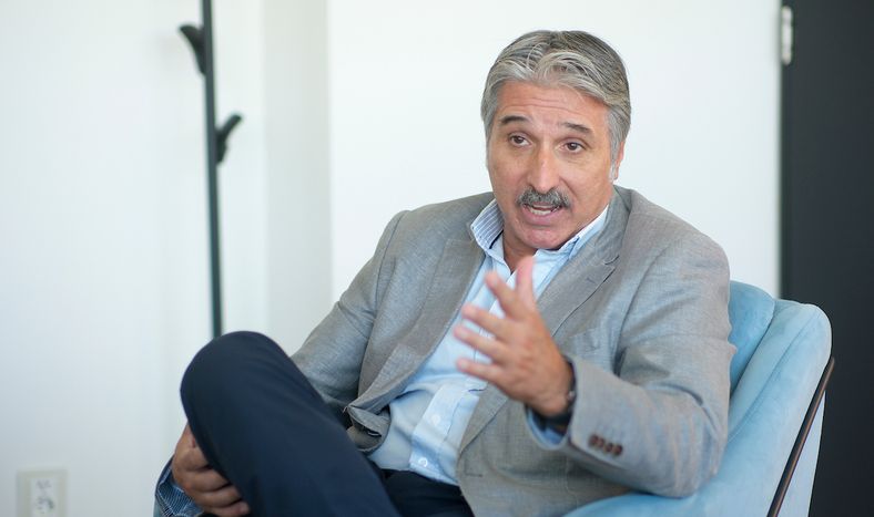 Gustavo Trelles.