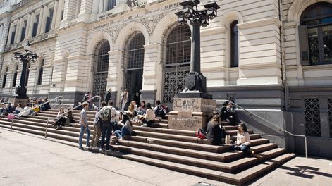 Búsqueda | Las desigualdades de género están presentes en la vida universitaria y se manifiestan de diversas formas. Foto: Ricardo Antúnez / adhocFOTOS