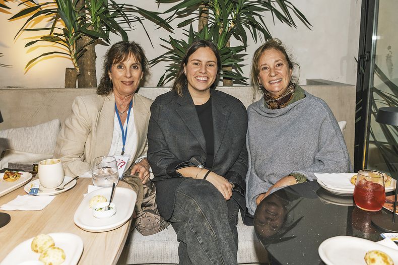 Adriana Gioscia, Milagros Lamboglia y Verónica Chorén.