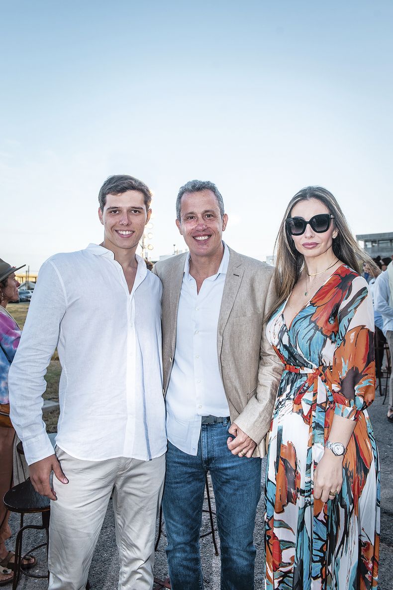 Ignacio Monsuárez, Mario García y Analía Basaistegui