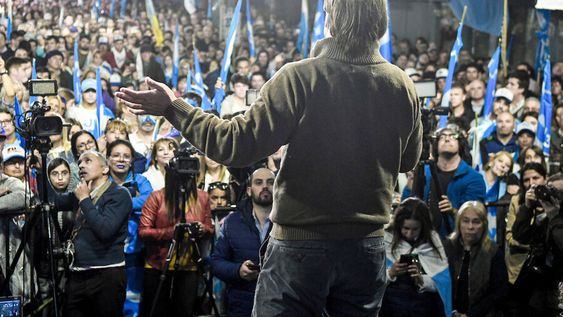 imagen de Tras unos días destinados a apagar incendios, los blancos tuvieron un cierre austero, moderado, y con la idea fija del gobierno multicolor imagen de Tras unos días destinados a apagar incendios, los blancos tuvieron un cierre austero, moderado, y con la idea fija del gobierno multicolor
