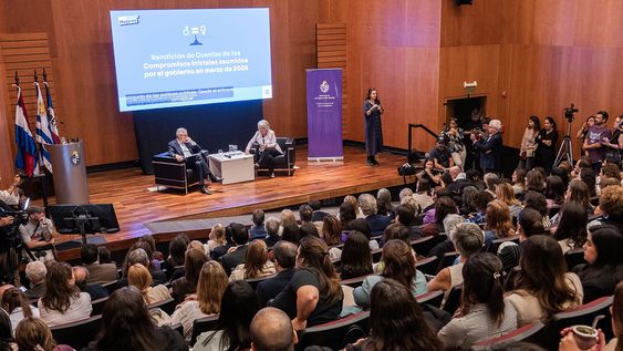 La convocatoria superó las expectativas y el espacio destinado al acto se vio colmado. La convocatoria superó las expectativas y el espacio destinado al acto se vio colmado.