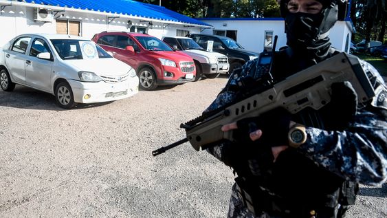 Los automóviles son uno de los bienes más incautados por la Policía Nacional. Los automóviles son uno de los bienes más incautados por la Policía Nacional.