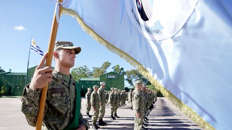 Soldados uruguayos durante la ceremonia de despedida del contingente militar que viajó al Congo en enero de 2024