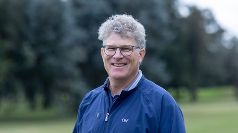 Diseñador estadounidense Mike DeVries