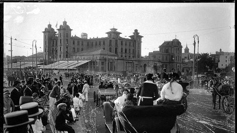 Búsqueda | Desfile de Carnaval, 1916. Fotos: S.d./IMO