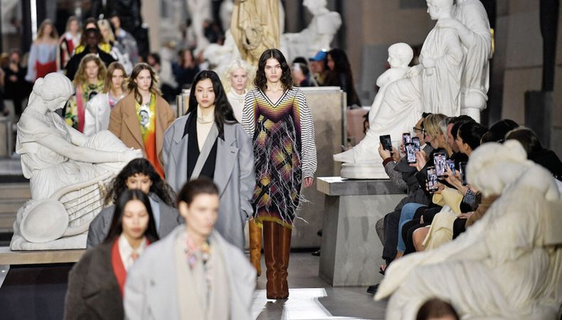 Desfile de Louis Vuitton. Foto: AFP.