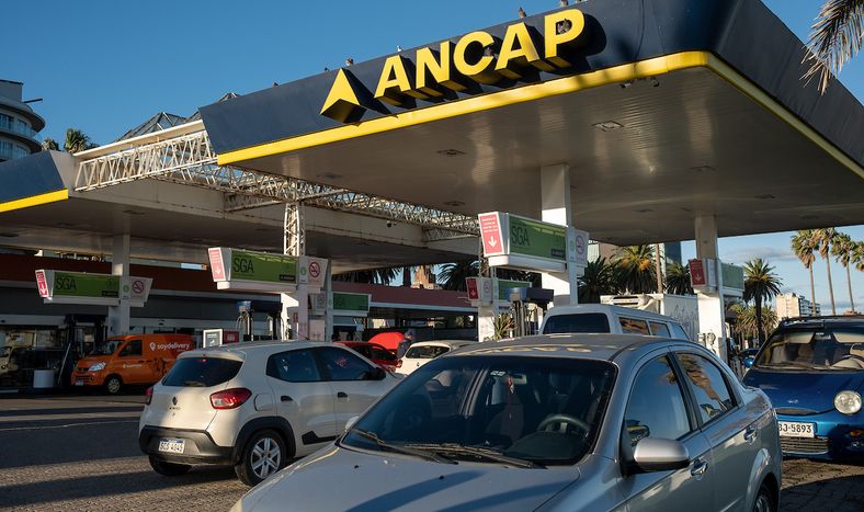 Estación de servicio de Ancap en Montevideo.