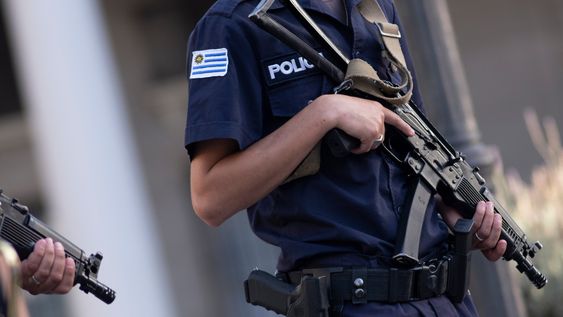 La Fiscalía considera que la Policía debe ofrecer mayor custodia a las personas que declaran bajo amenaza. La Fiscalía considera que la Policía debe ofrecer mayor custodia a las personas que declaran bajo amenaza.