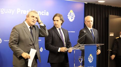 El presidente y los ministros del Interior y de Defensa la noche del triple homicidio ? . Foto: Nicolás Der Agopián