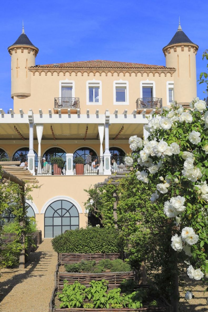 La cuarta temporada de The White Lotus se filmará en el Château de La Messardière, un resort de lujo en Saint-Tropez.