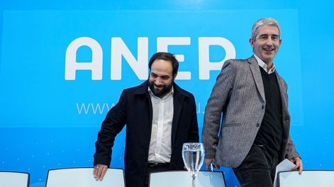 Gonzalo Civila, ministro de Desarrollo Social, y Pablo Caggiani, presidente de ANEP