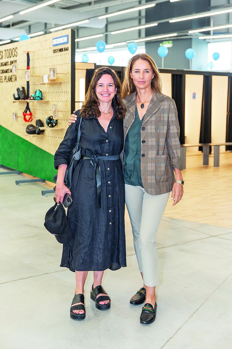 Responsable de Eventos y RSE de Car One Center Elisa Caviglione con Inés Peralta Ramos