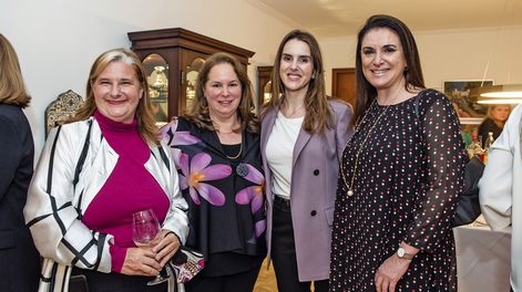 Búsqueda | Encargada de Negocios de la Embajada de Estados Unidos Jennifer Savage, embajadora de Canadá Isabelle Valois, subsecretaria de Relaciones Exteriores Carolina Ache y presidenta de OMEU Anabela Aldaz