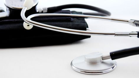 imagen de Parlamento paga US$ 4 millones al año en convenios de atención  médica para sus funcionarios y familiares por fuera del Fonasa