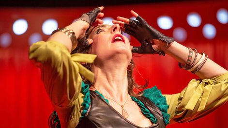 Búsqueda | Florencia Zabaleta lleva el timón de la obra. Foto: Carlos Dossena