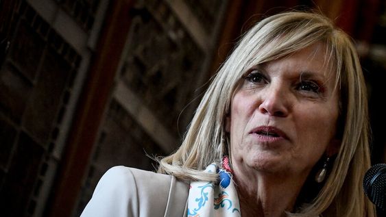 Beatriz Argimón en la Biblioteca del Palacio Legislativo. Foto: Javier Calvelo / adhocFOTOS Beatriz Argimón en la Biblioteca del Palacio Legislativo. Foto: Javier Calvelo / adhocFOTOS