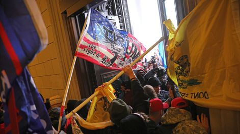 Manifestantes pro Trump irrumpieron en el Congreso . Foto: AFP