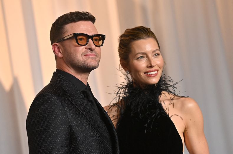 Justin Timberlake y Jessica Biel posaron juntos en la Gala del Museo de la Academia días después de cumplir 14 años de casados.&nbsp;