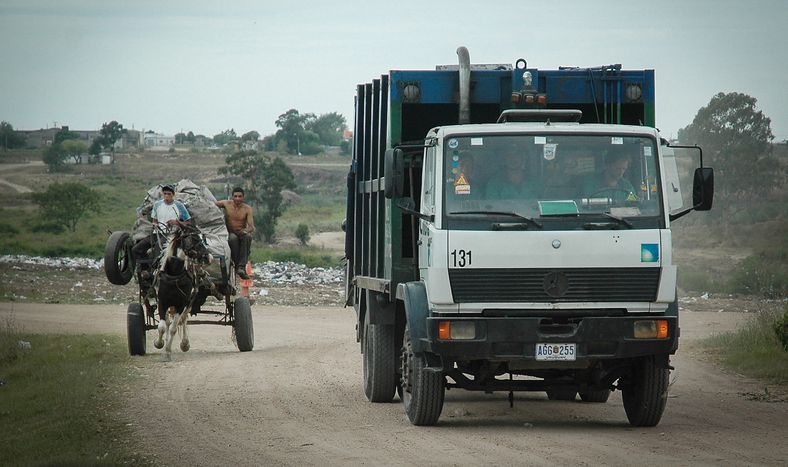 Vertedero de basura en la ciudad de Las Piedras