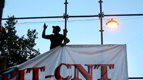 imagen de El PIT-CNT cree que el efecto de no cubrir vacantes en el Estado  sería “muy marginal” y “conspira” contra la educación y la salud