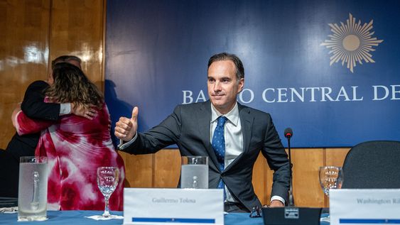 Guillermo Tolosa en su asunción como presidente del BCU Guillermo Tolosa en su asunción como presidente del BCU