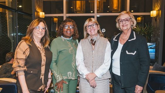 Mónica Bottero, Gloria Rodríguez, ministra de Salud Cristina Lustemberg y senadora Liliam Kechichian.