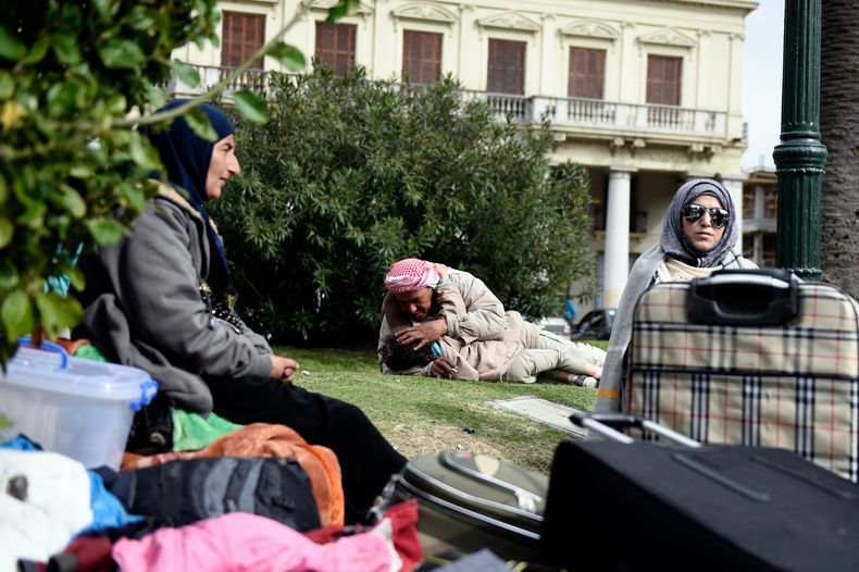 En la foto, familias de refugiados sirios en Uruguay protestan en plaza Independencia, setiembre de 2015.