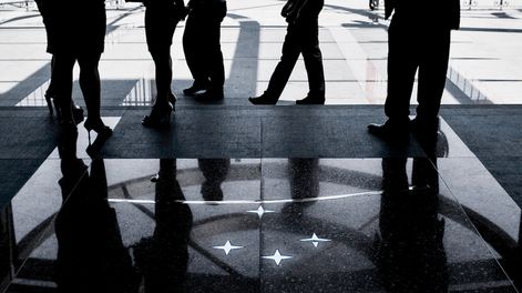 El edificio Mercosur, sede administrativa del bloque, frente a la playa Ramírez