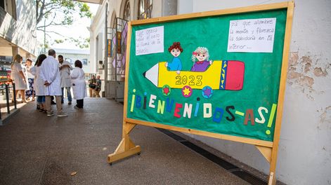 Comienzo de clases en la Escuela Nº 24 de Tiempo Completo Joaquín Suárez en Montevideo. Foto: Mauricio Zina, adhocFOTOS
