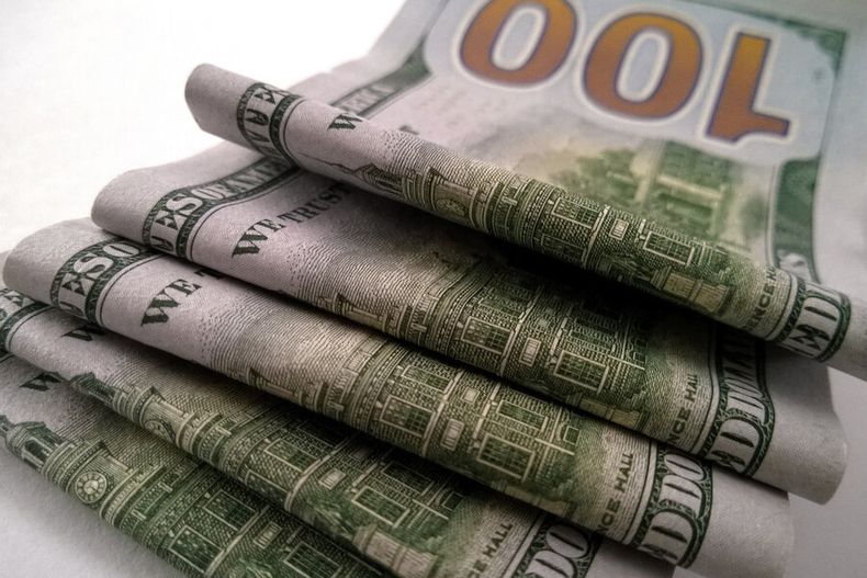 imagen de El gobierno proyecta dólar a $ 30,884 en promedio para 2018
