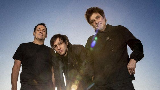 Divididos llega a Montevideo como parte de su nueva gira internacional Divididos llega a Montevideo como parte de su nueva gira internacional