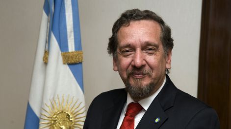 imagen de La “principal misión” de Macri es “sobrevivir”, por lo que no debe tomar medidas que abran toda la economía y “provoquen un caos”