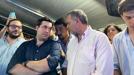 Tomás Casaretto junto a Álvaro Delgado tras elección de la Comisión Nacional de la Juventud del Partido Nacional.