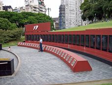 Monumento a los Caídos en Malvinas, ubicado en la ciudad de Buenos Aires. Monumento a los Caídos en Malvinas, ubicado en la ciudad de Buenos Aires.
