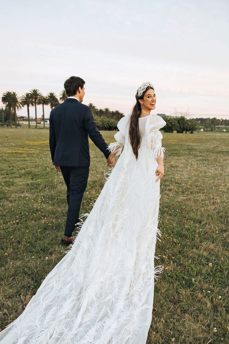 Los novios Lucas Durán y Belén Bogadjian