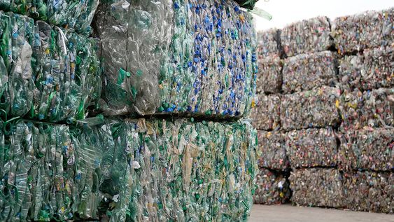 Planta de reciclaje de envases de la empresa Ecopet en Pando. Foto: Daniel Rodríguez / adhocFOTOS Planta de reciclaje de envases de la empresa Ecopet en Pando. Foto: Daniel Rodríguez / adhocFOTOS