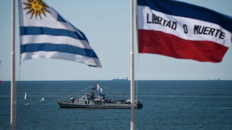 Búsqueda | Información-Buque Armada-Navega-Bandera Uruguay-Javier Calvelo-adhocFOTOS