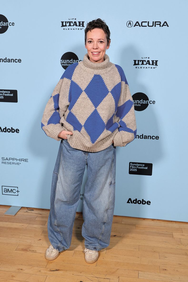 La actriz británica Olivia&nbsp;Colman lució un atuendo&nbsp;casual, cómodo y abrigado&nbsp;para el Festival de Cine de&nbsp;Sundance 2025 en Park&nbsp;City, Utah