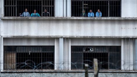Cárcel de mujeres en Montevideo. Foto: Javier Calvelo / adhocFOTOS