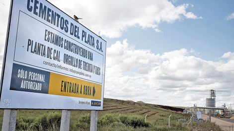 Cementos del Plata, una de las sociedades incluidas en el panel de monitoreo de la AIN. Foto: Ricardo Antúnez / adhocFOTOS