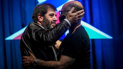 Marcelo Abdala y Fernando Pereira durante el acto inaugural del XIV Congreso del PIT- CNT en el Palacio Peñarol. Foto: Javier Calvelo / adhocFOTOS