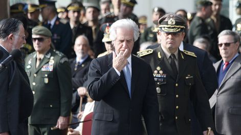 imagen de El gobierno quiere terminar con “prácticas inerciales” de los militares de utilizar recursos de las fuerzas “para su beneficio”