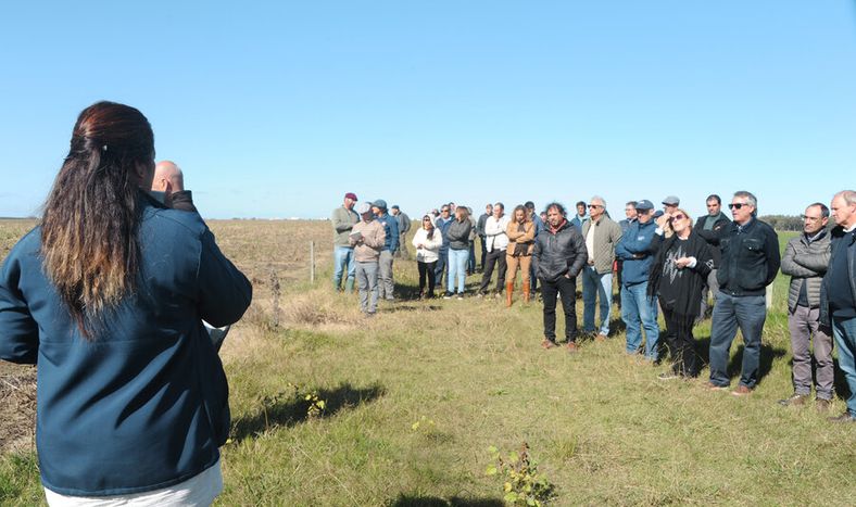 Los colonos productores relataron sus experiencias vinculadas a la radicación en el ex campo El Timote, en Florida. Foto: Presidencia